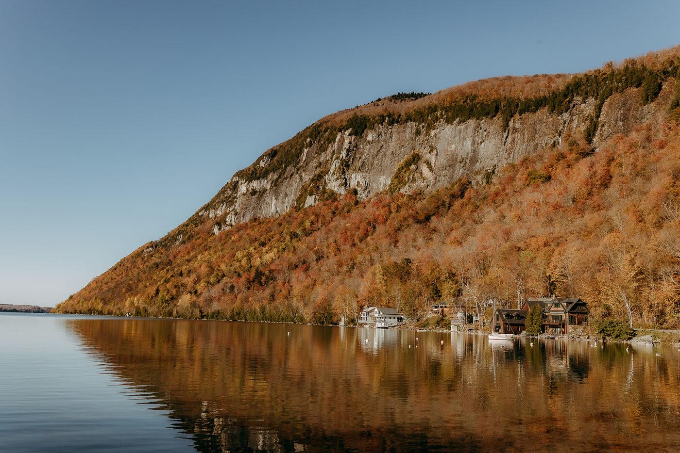 lake willoughby autumn